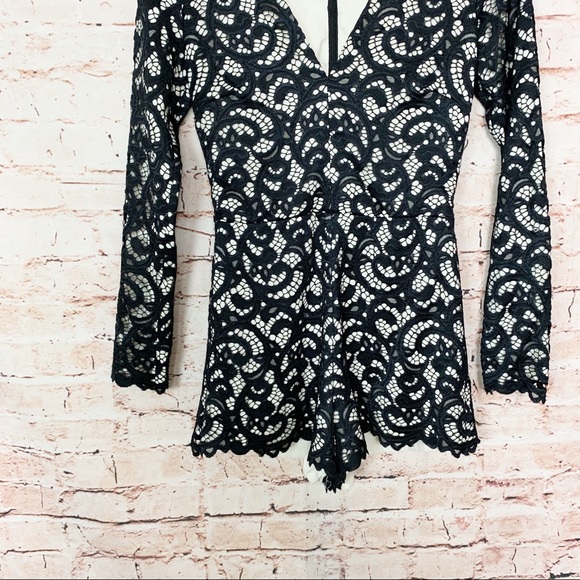Alexis Black Lace V-Neck Long Sleeve Romper - Picture 3 of 9
